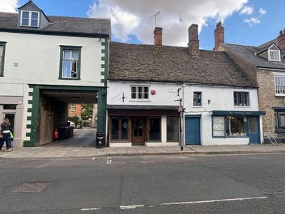 Property Image for 50 High Street, Witney, OX28 6HQ