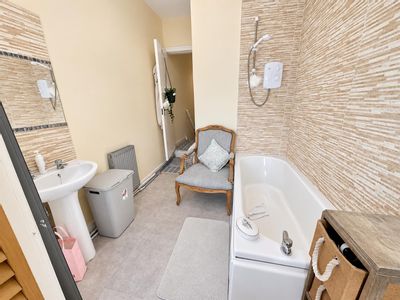Property Image for 742 Oldham Road, Failsworth, Manchester