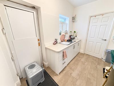 Property Image for 742 Oldham Road, Failsworth, Manchester