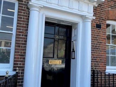 Property Image for 34 West Street, Rochford, Essex, SS4 1AJ