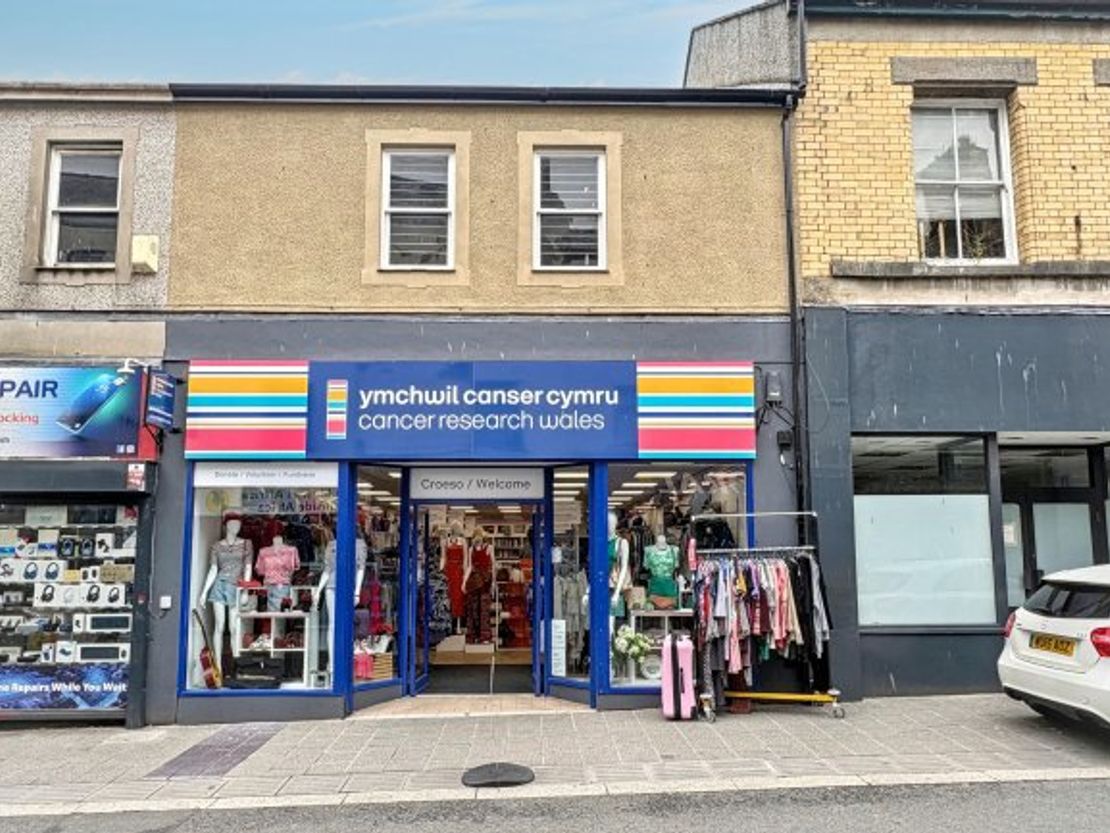 11 Pool Street, Caernarfon, LL55 2AD