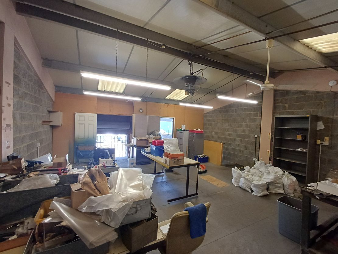 Unit 9-10, Harmill Industrial Estate, Grovebury Road, Leighton Buzzard, Bedfordshire, LU7 4FF