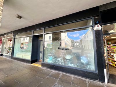 Property Image for 62, Cornhill, Bury St. Edmunds, Suffolk, IP33 1BE