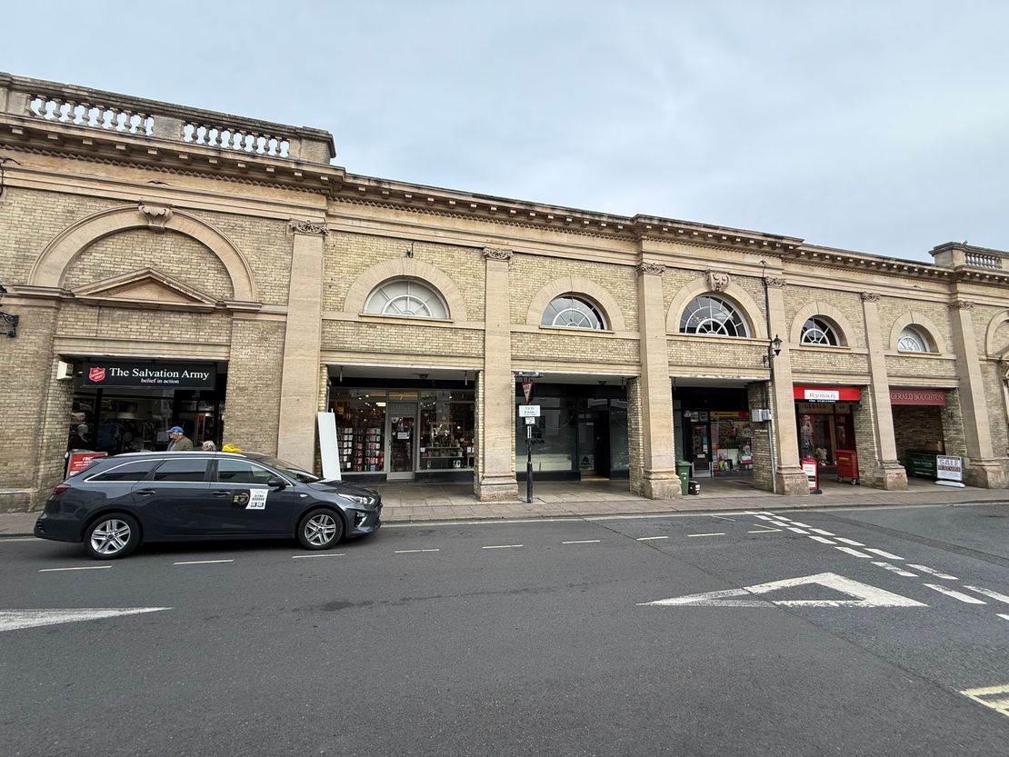 62, Cornhill, Bury St. Edmunds, Suffolk, IP33 1BE