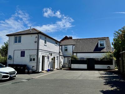 Property Image for Seaview Hotel, The High Street, Seaview, Isle Of Wight, PO34 5EX