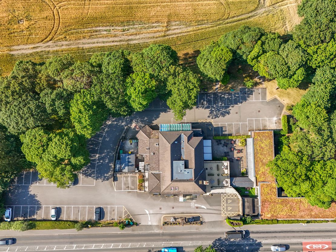 Hotel 315 Restaurant Bar & Spa, 315 Wakefield Road, Lepton, Huddersfield, West Yorkshire, HD8 0LX