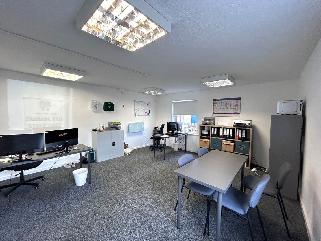 3L & 3M, Freebournes Industrial Estate, Moss Road, Witham, CM8 3UW
