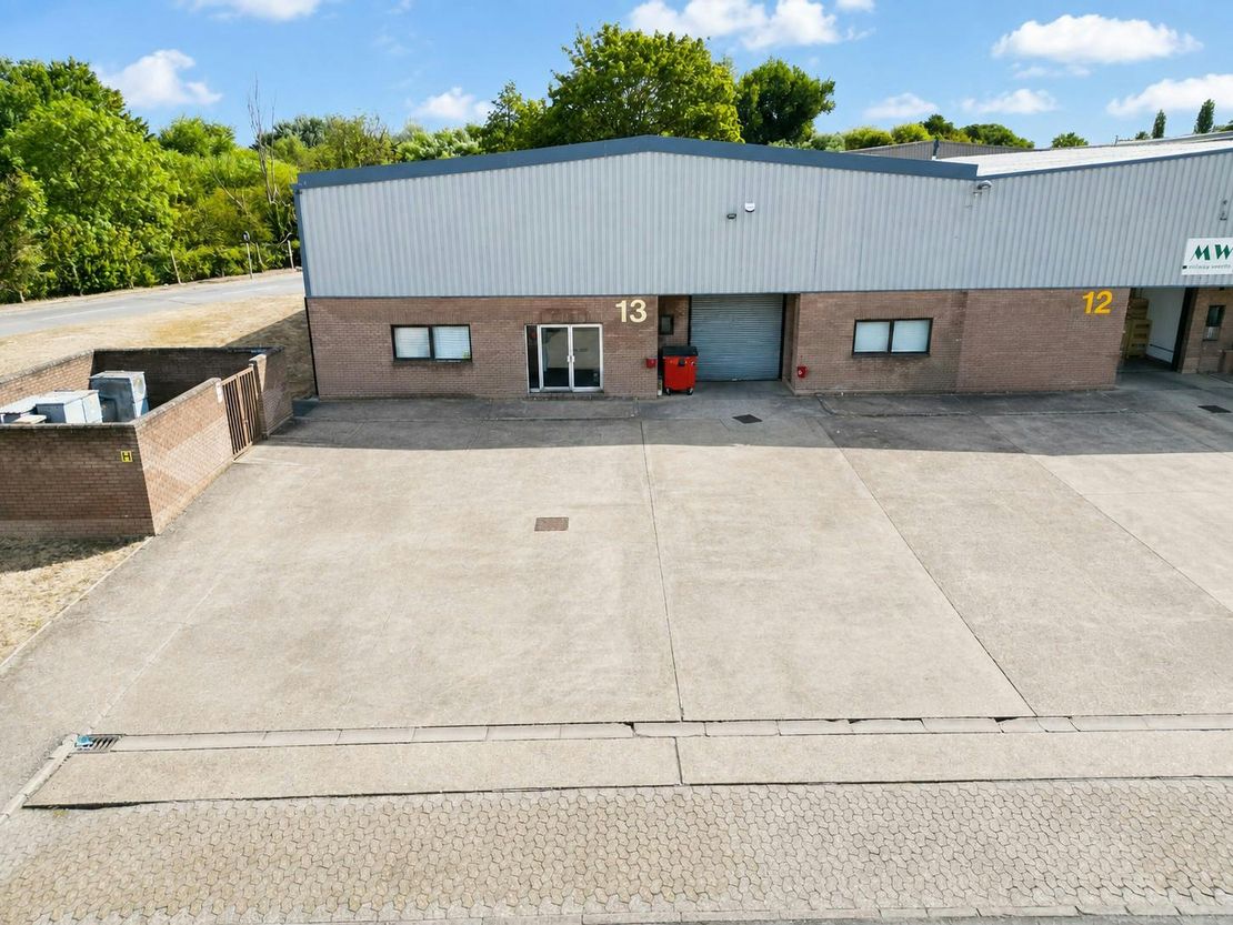 Unit 13 Mead Park, River Way, Harlow, CM20 2SE