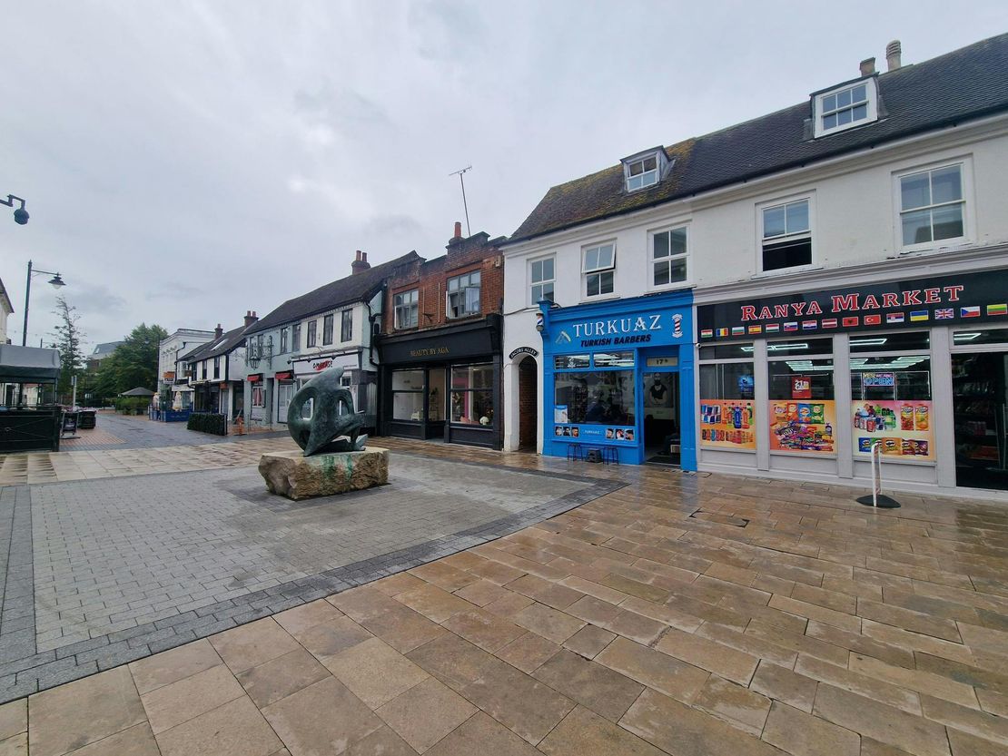 18 London Street, Basingstoke, RG21 7NT