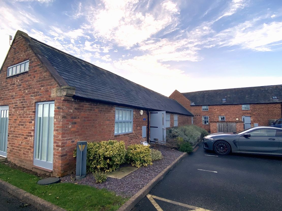 4 Well House Barns, Chester Road, Bretton, Chester, Flintshire, CH4 0DH