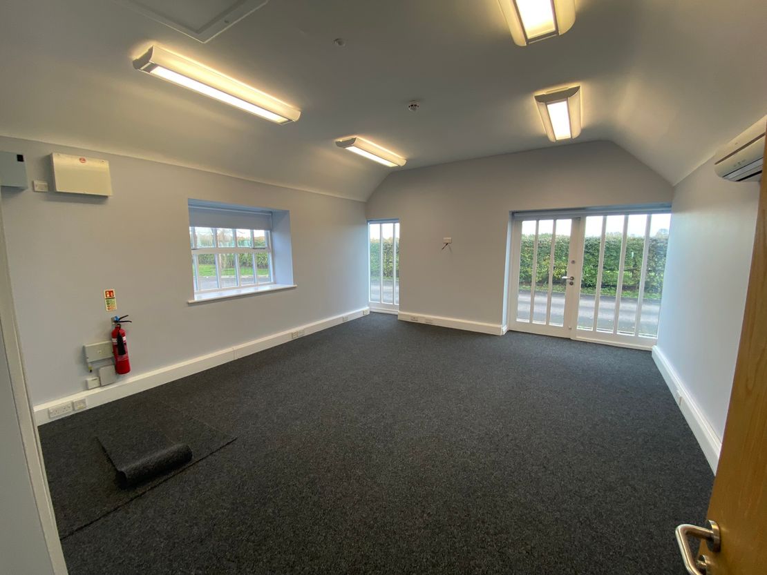 4 Well House Barns, Chester Road, Bretton, Chester, Flintshire, CH4 0DH