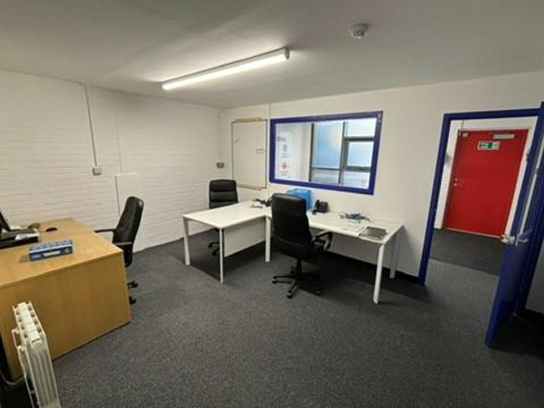 Unit 21 Lion Court, Basingstoke, RG24 8QU