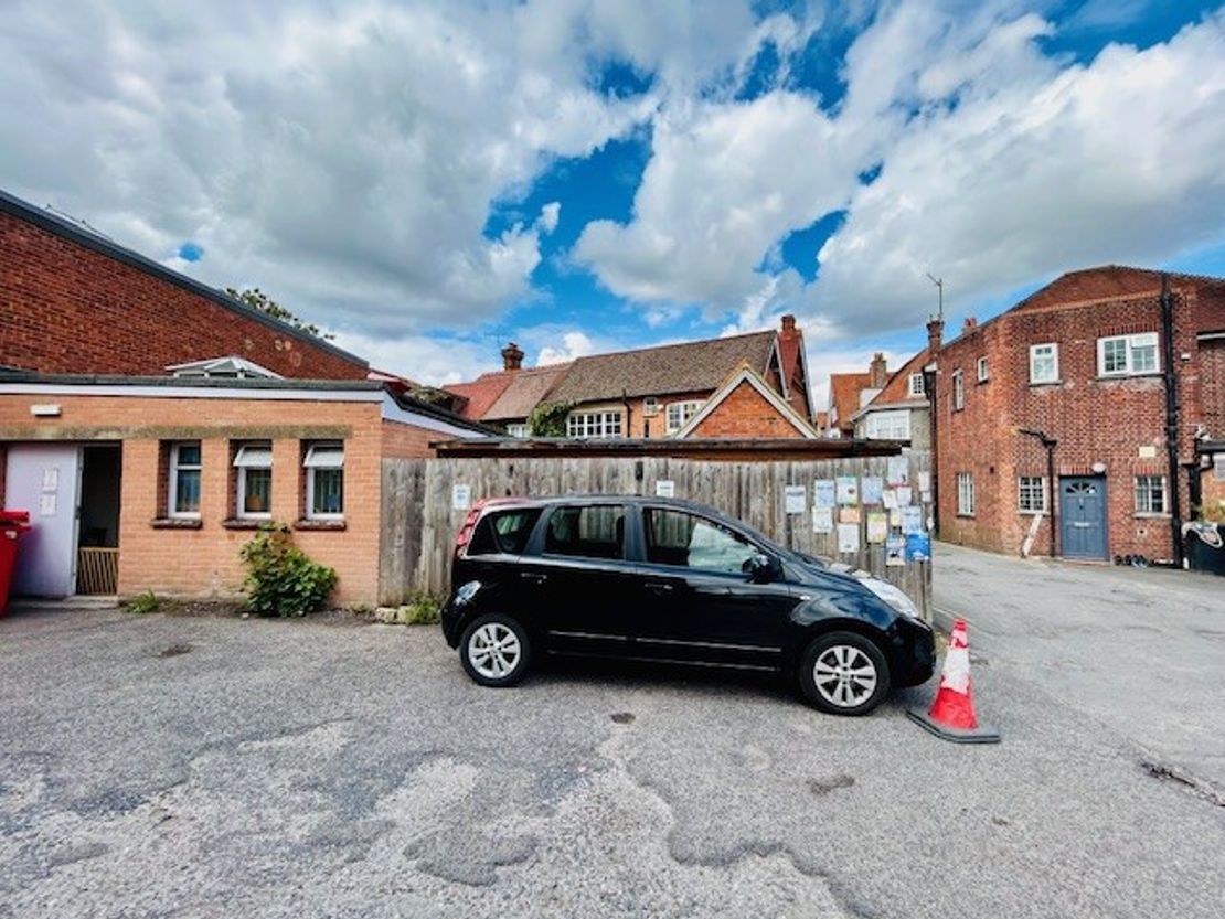 4 The Square, Pangbourne, Reading, Berkshire, RG8 7AG