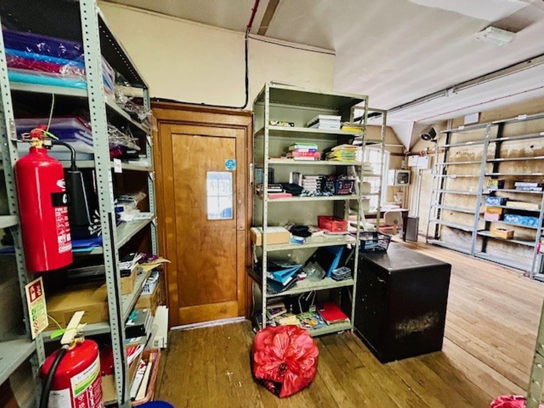 4 The Square, Pangbourne, Reading, Berkshire, RG8 7AG