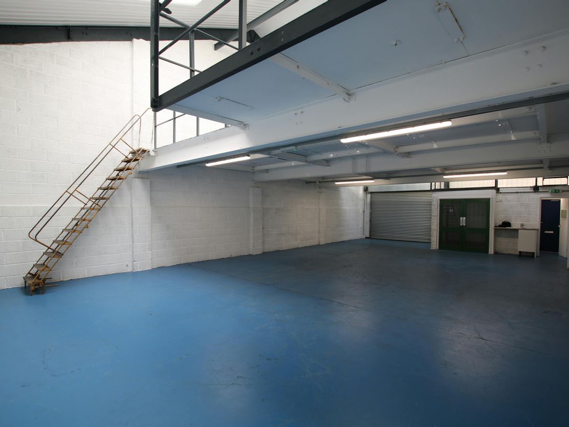 Unit 32 Bridge Street, Bailey Gate, Sturminster Marshall, BH21 4DB