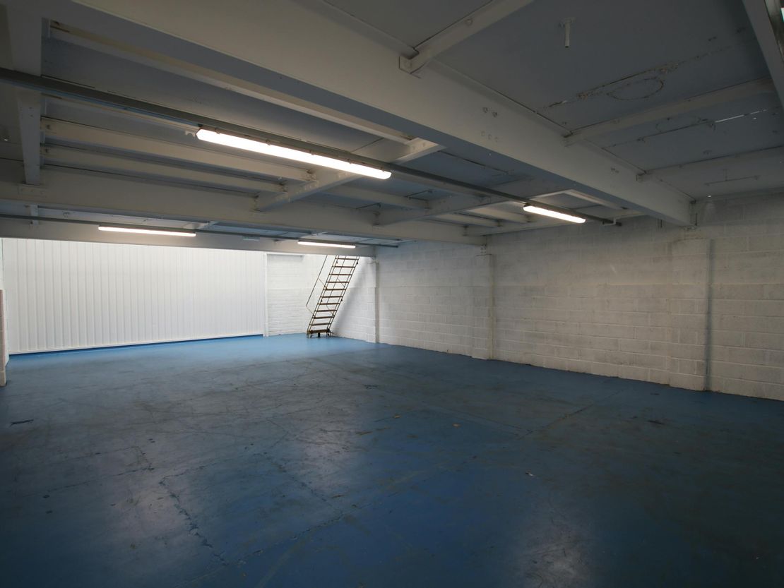 Unit 32 Bridge Street, Bailey Gate, Sturminster Marshall, BH21 4DB