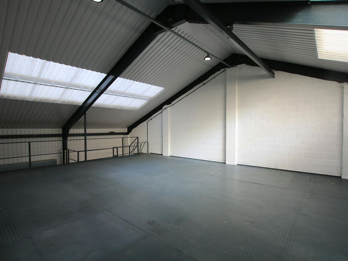 Unit 32 Bridge Street, Bailey Gate, Sturminster Marshall, BH21 4DB