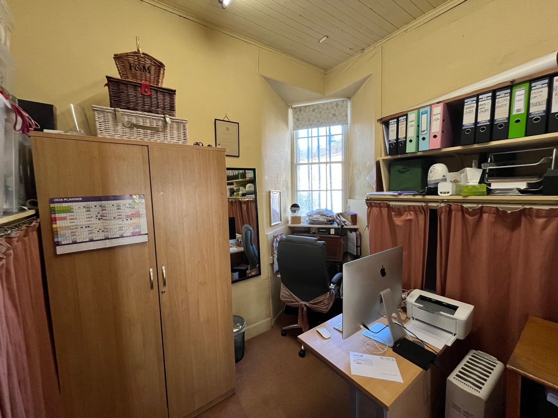 74 Bonnygate, Cupar, Fife, KY15 4LB