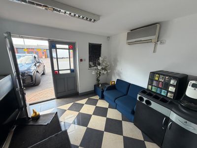 Property Image for Unit 2B, Sandtoft Road, Belton, Doncaster, Lincolnshire, DN9 1PN