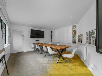 Property Image for 22A Arlington Way, London, EC1R 1UY