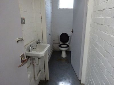 Property Image for unit 2, 45 Hermitage Ln, Mansfield NG18 5HF