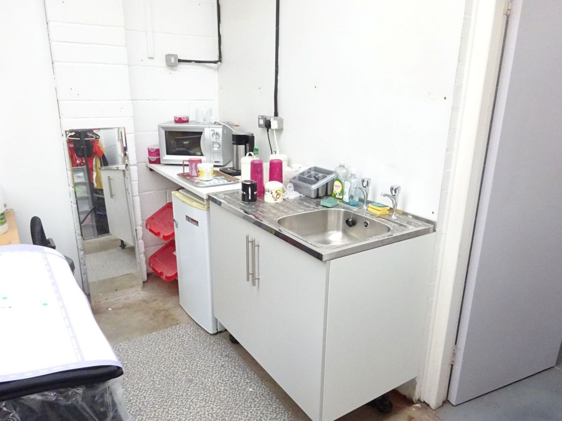 unit 2, 45 Hermitage Ln, Mansfield NG18 5HF
