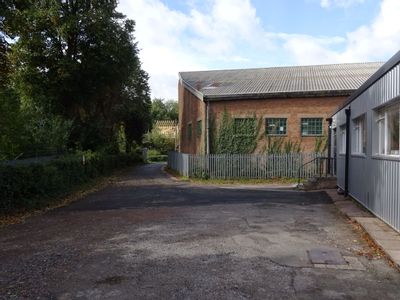 Property Image for unit 2, 45 Hermitage Ln, Mansfield NG18 5HF