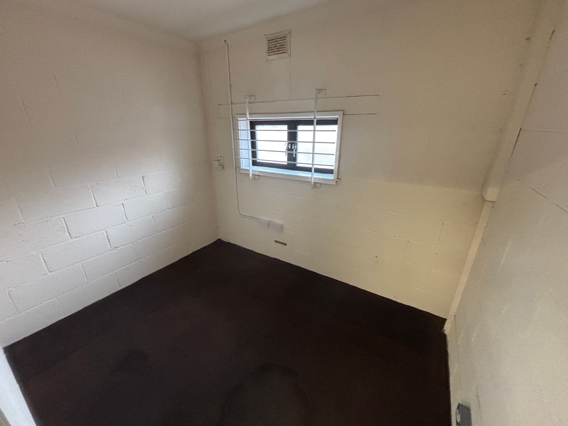 Unit 13, Hill Street, Ardrossan, KA22 8HE