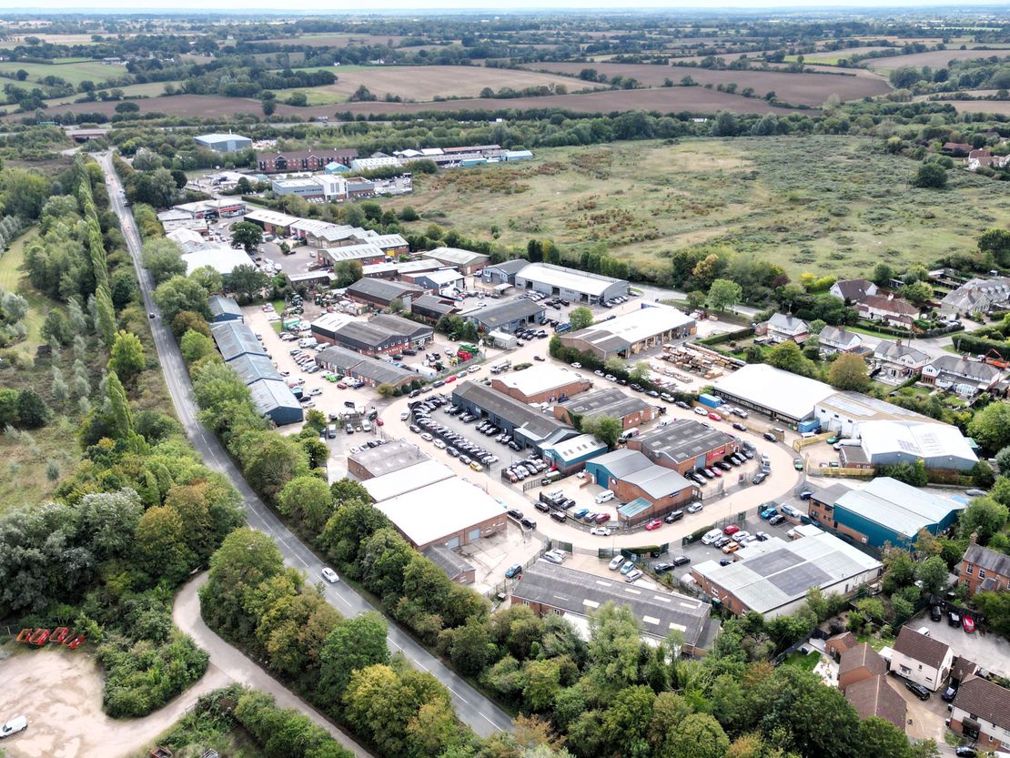 Unit 7, Zone A Chelmsford Road Industrial Estate, Chelmsford Road, Dunmow, Essex, CM6 1XG