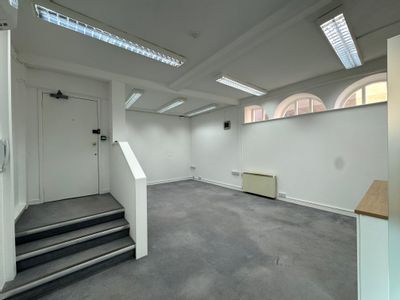 Property Image for 11 Manchester House, Northgate Street, Bury St Edmunds, Suffolk, IP33 1HP