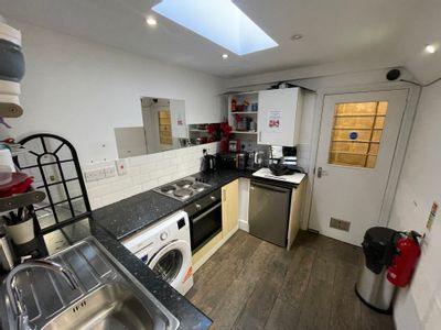 Property Image for Church Street, Rugby, Warwickshire, CV21 3PU