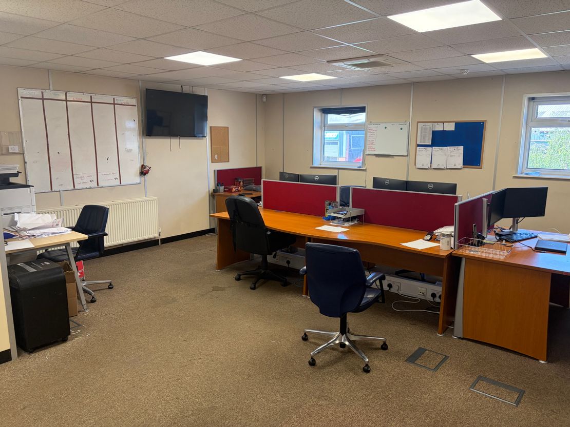 Unit 2 Barrington Business Park, Leycroft Road, Beaumont Leys, Leicester, Leicestershire, LE4 1ET