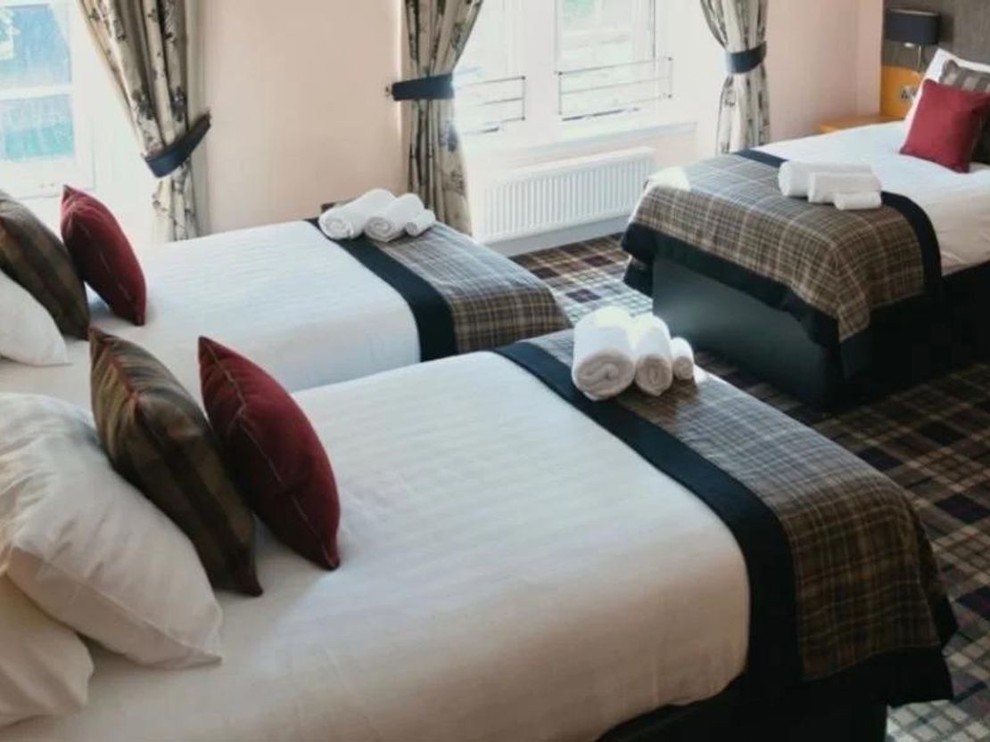 Cornhill Inn, 34, High Street, Bonnybridge, FK4 1DA