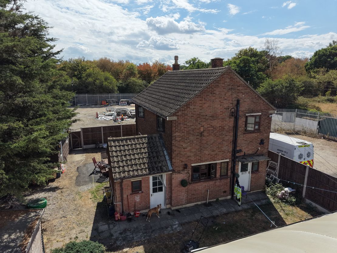 Hunts Hill Farm, Aveley Road, Aveley, Essex, RM14 2TG