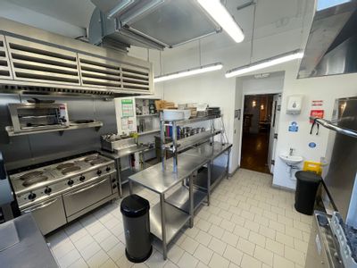 Property Image for 17 Church Street, Rugby, Warwickshire, CV21 3PU