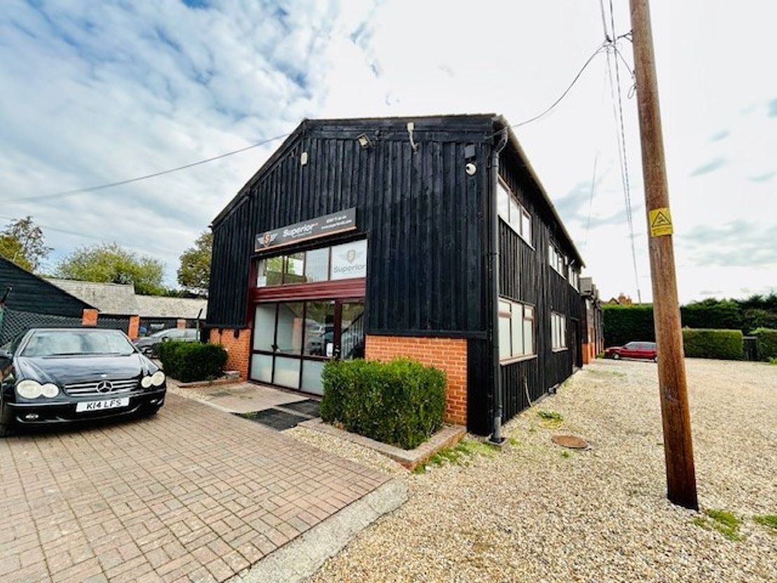10 Fronds Park, Frouds Lane, Woolhampton, Aldermaston, Berkshire, RG7 4LH