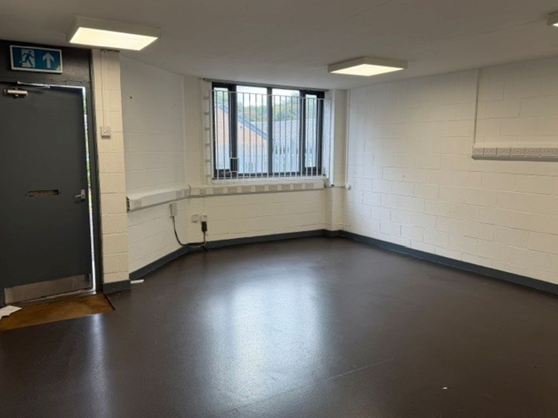 Units 28 & 29 Low Farm Place, Moulton Park Industrial Estate, Northampton, Northants, NN3 6HY