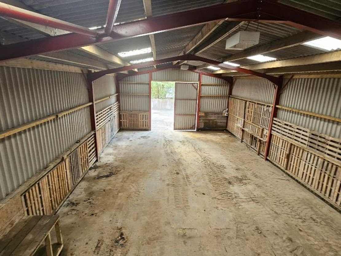 Rear Yard, Lower Ashwood Farm, Crowborough, TN6 2DZ