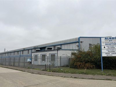 Property Image for 1, Rochehall Way, Rochford, SS4 1JU