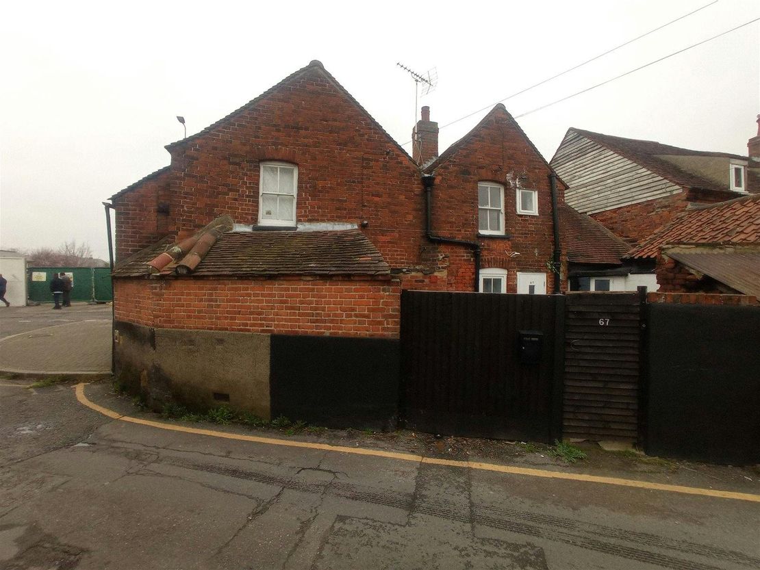 69, West Street, Rochford, SS4 1BE