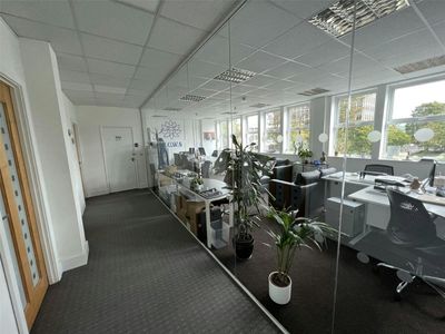 Property Image for 45,Skyline Plaza, Victoria Avenue, Southend-on-Sea, SS2 6BB
