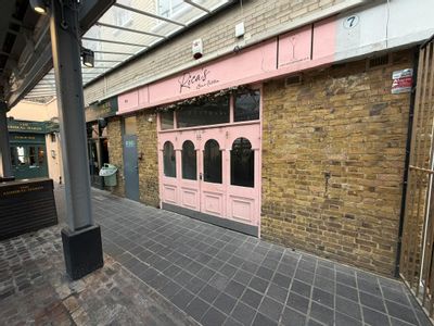 Property Image for 6A Greenwich Market, Greenwich, SE10 9HZ