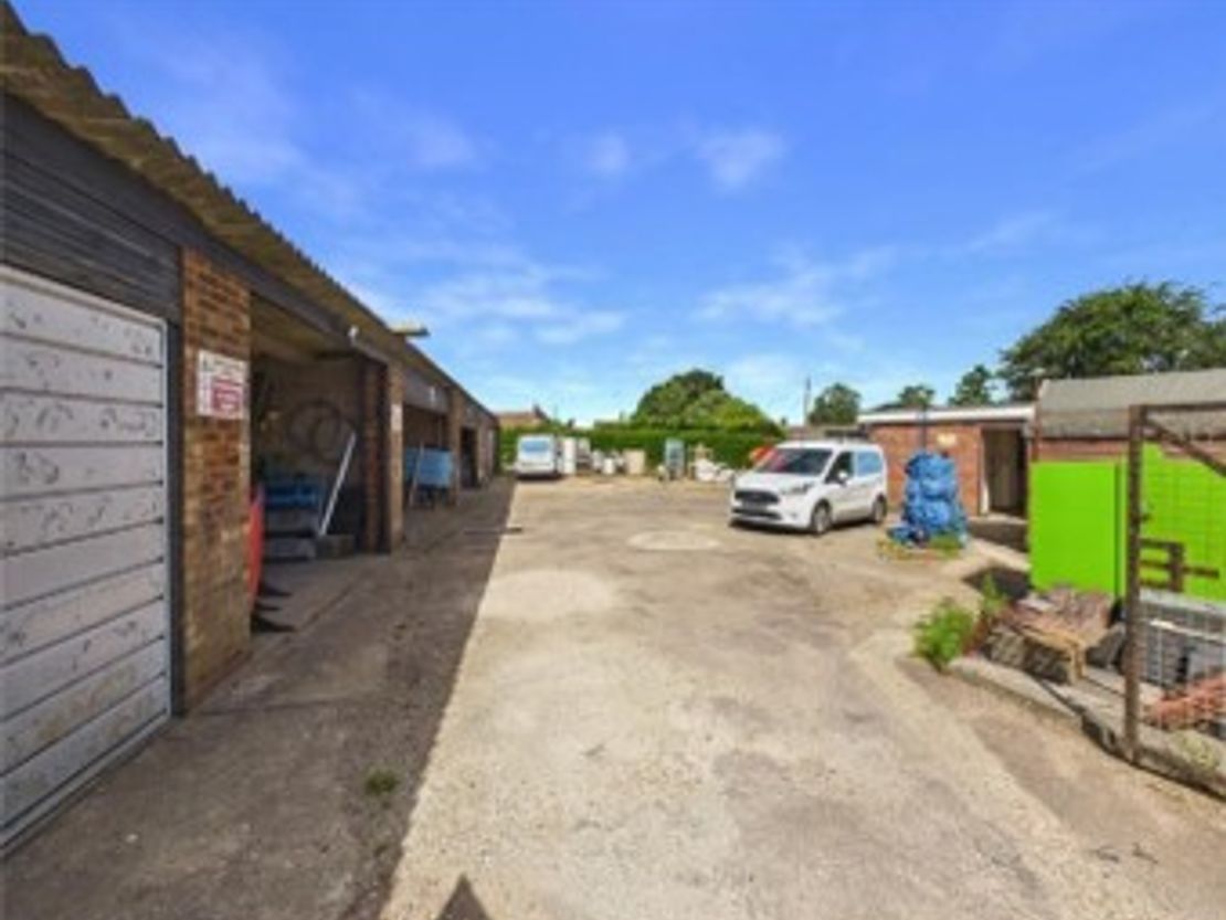 1 Charles Avenue, Grundisburgh, Woodbridge, Suffolk, IP13 6TH