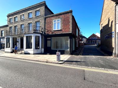 Property Image for 114A High Street, Maldon, Essex, CM9 5ET