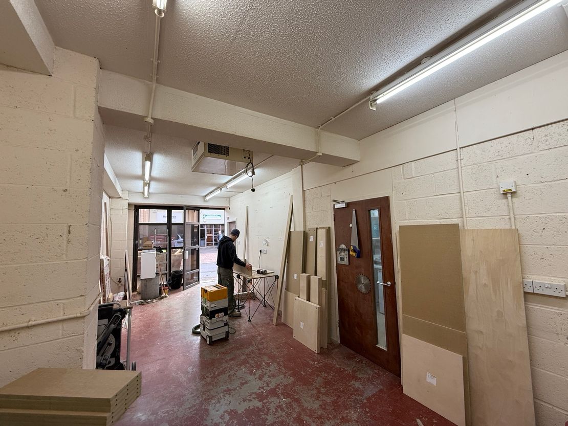 B2 Laser Quay, Culpeper Close, Medway City Estate, Rochester, Kent, ME2 4HU