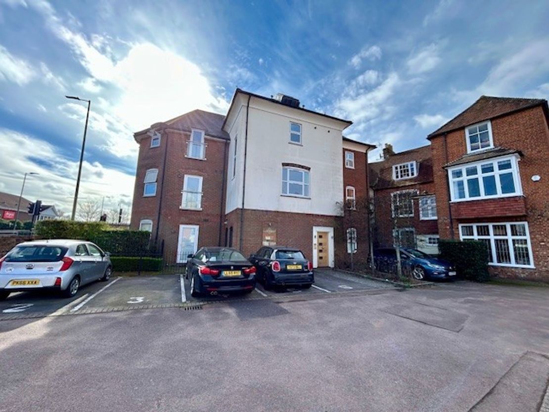 Sundial House, Carnegie Road, Newbury, West Berkshire, RG14 5DJ