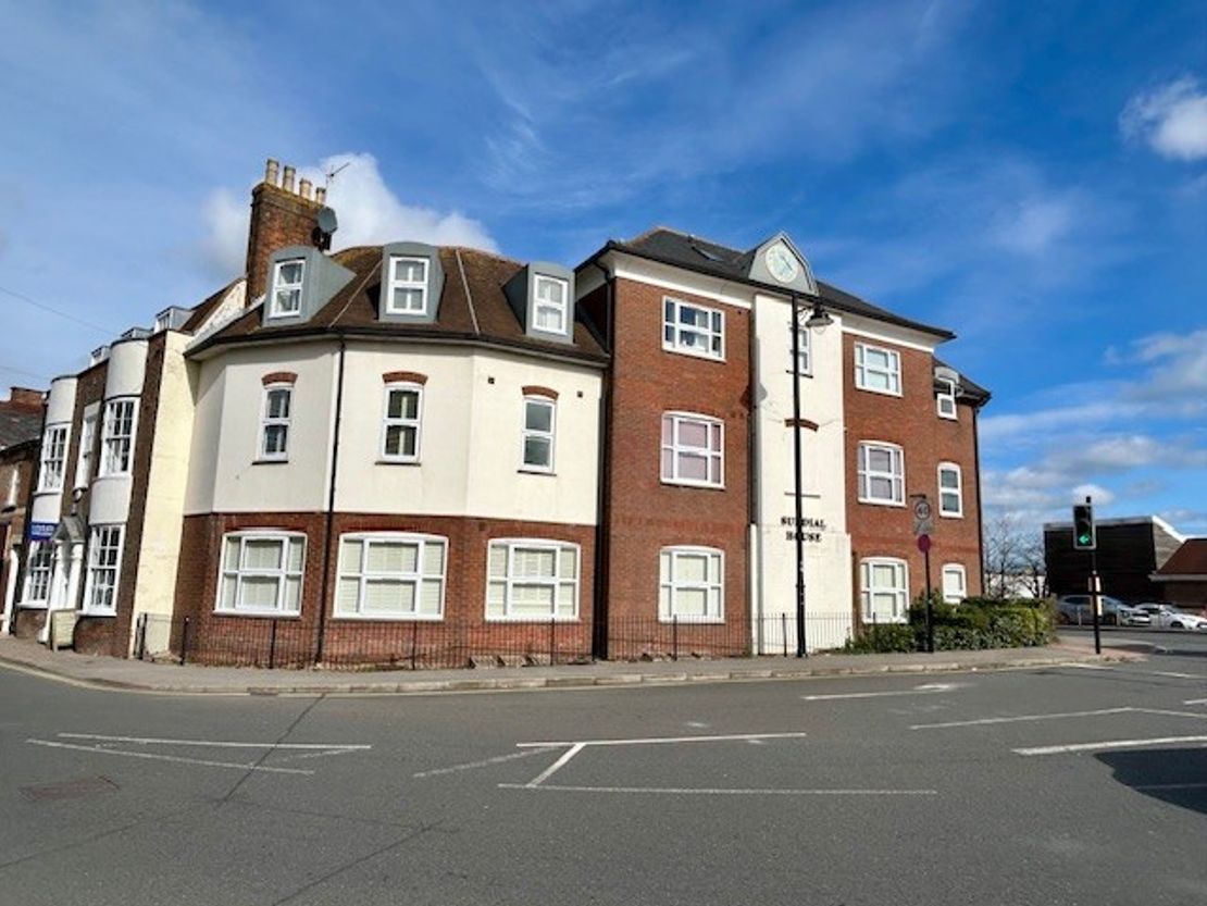 Sundial House, Carnegie Road, Newbury, West Berkshire, RG14 5DJ