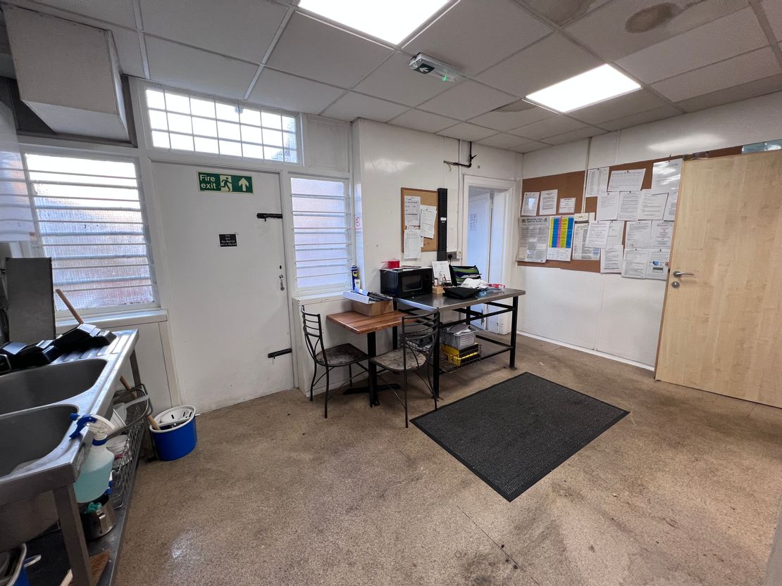 99 Station Road, West Wickham, Kent, BR4 0PX