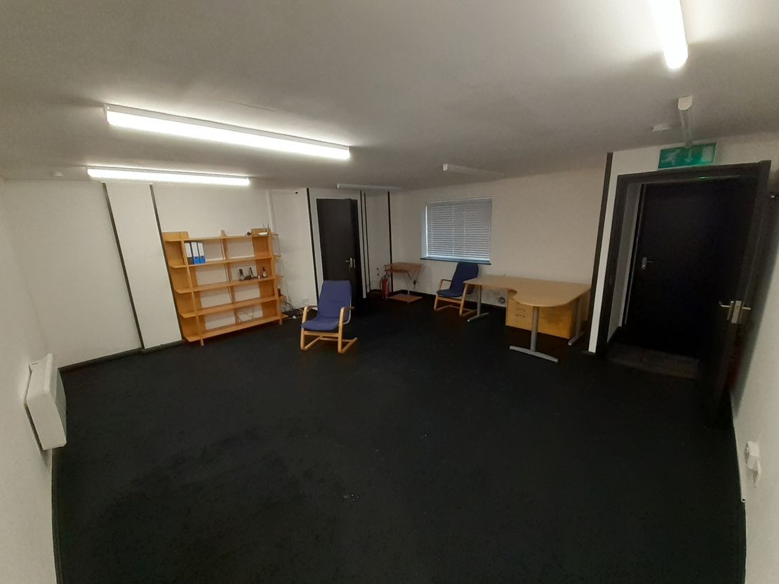 Unit B6A, Queensbridge Industrial Park, 795 London Road, Grays, Essex, RM20 3LH