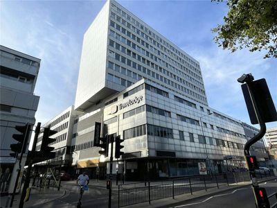 Property Image for Eigth Floor, Maitland House, Warrior Square, Southend On Sea, SS1 2JY
